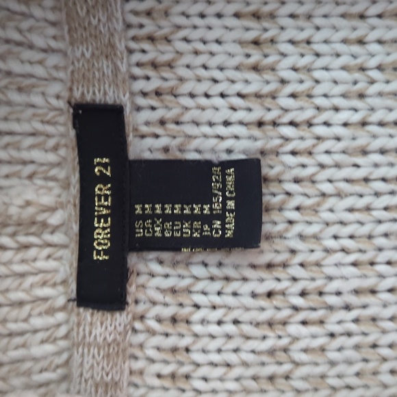 Forever 21 men long sleeve warm vest - Picture 2 of 2